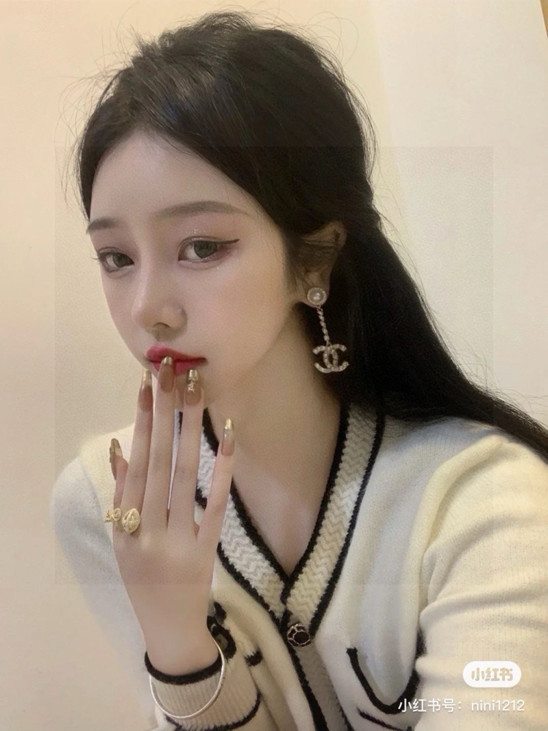 Ch**el earrings